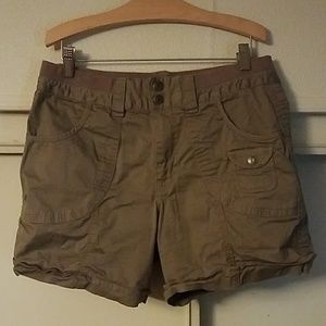 Catos Khaki Classic Shorts size 10