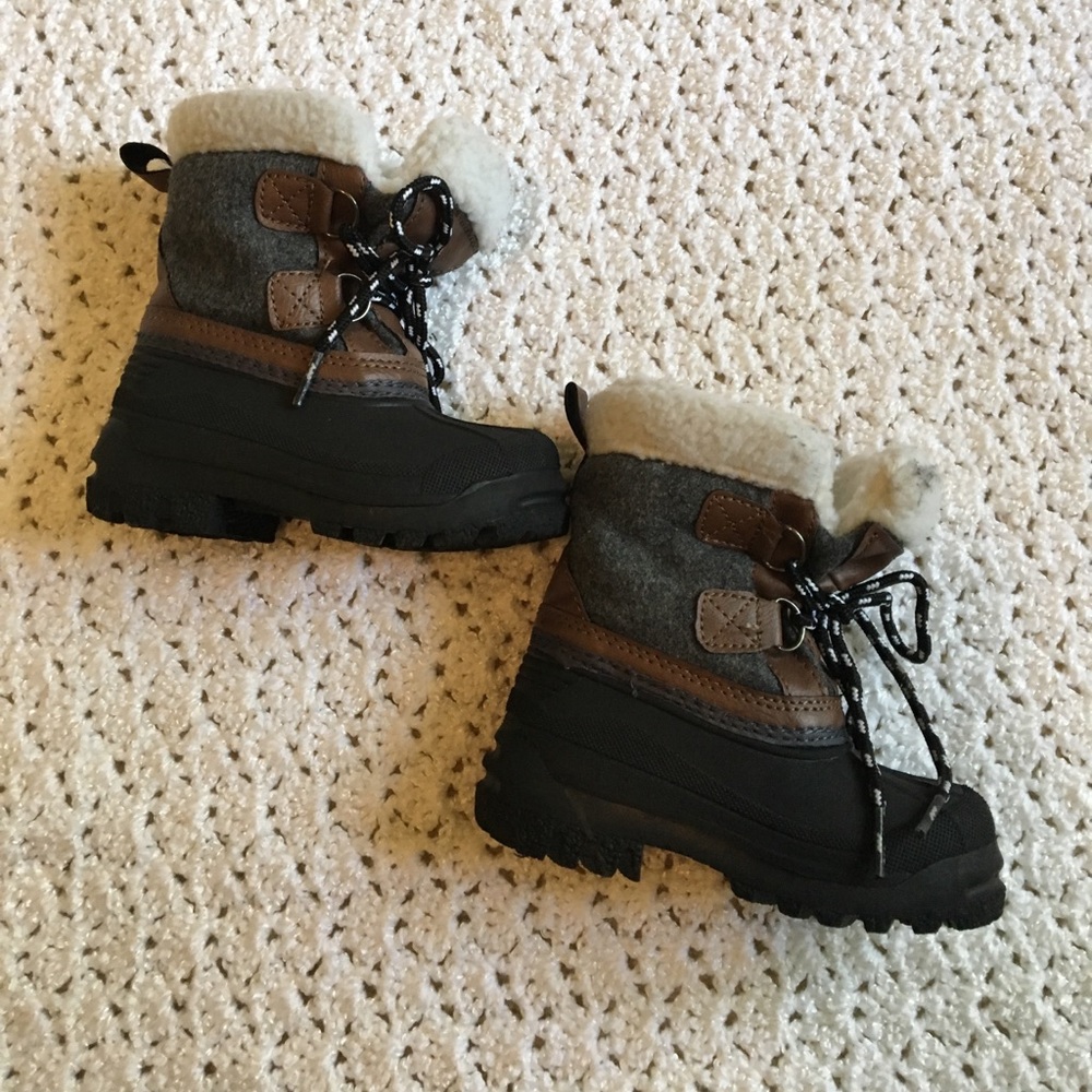 Boys snow boots