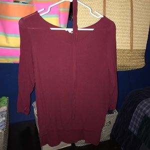 Maroon shirt that comes with a choker.