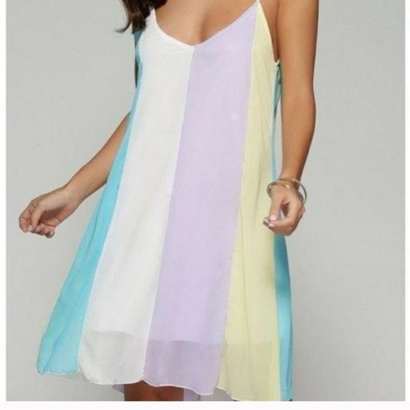 Color block dress in Mint Cotton Candy Size Small - Picture 2 of 3