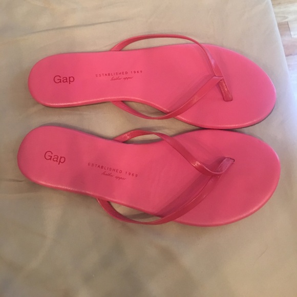 hot pink flip flops