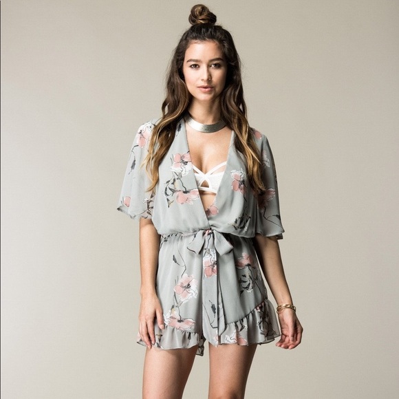 Floral Printed Romper - Picture 2 of 3