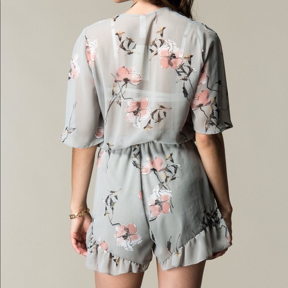 Floral Printed Romper - Picture 3 of 3