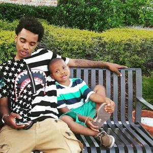 Meet your Posher, Javon