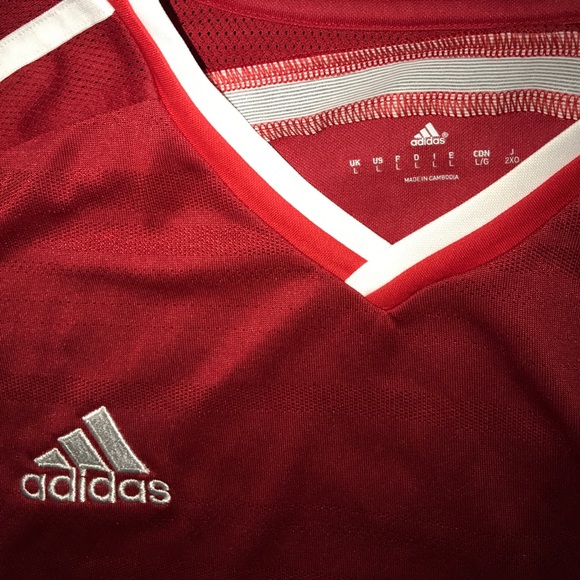 Plain Adidas soccer jersey - Picture 3 of 3