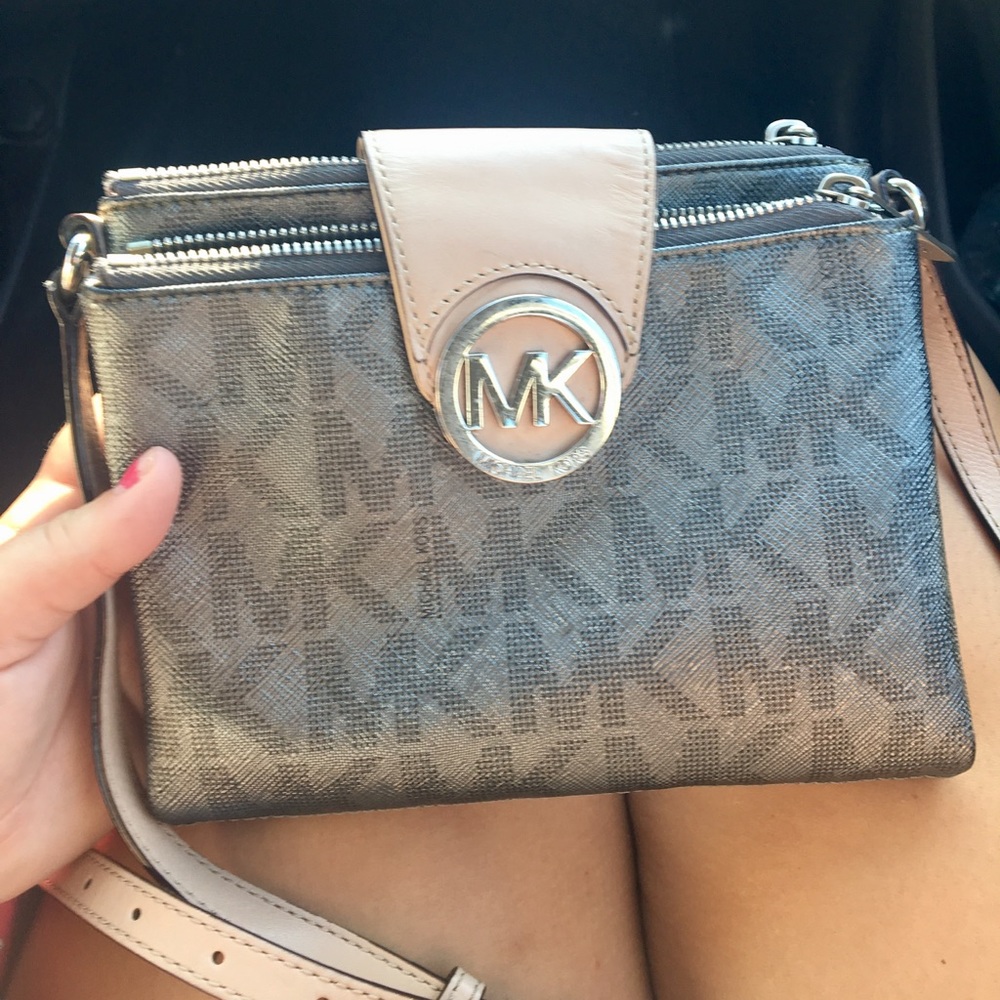 Michael Kors Fulton Crossbody