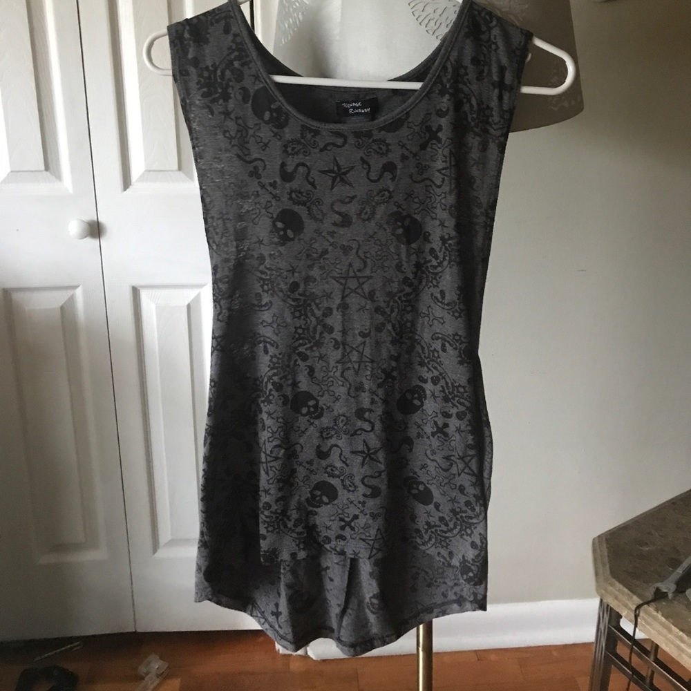 Cool punk muscle tee