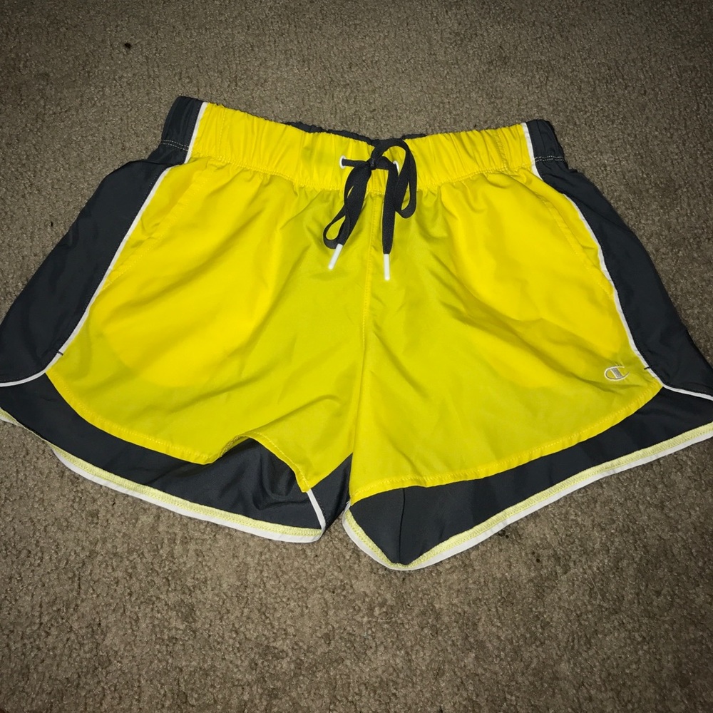Champion running shorts with pockets