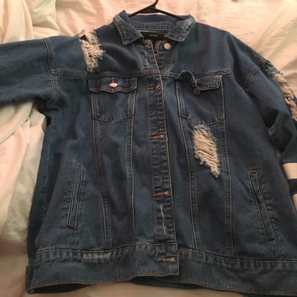 OVERSIZED WHITE STRIPE DENIM JACKET