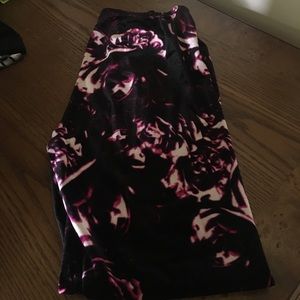 Black and pink leggings