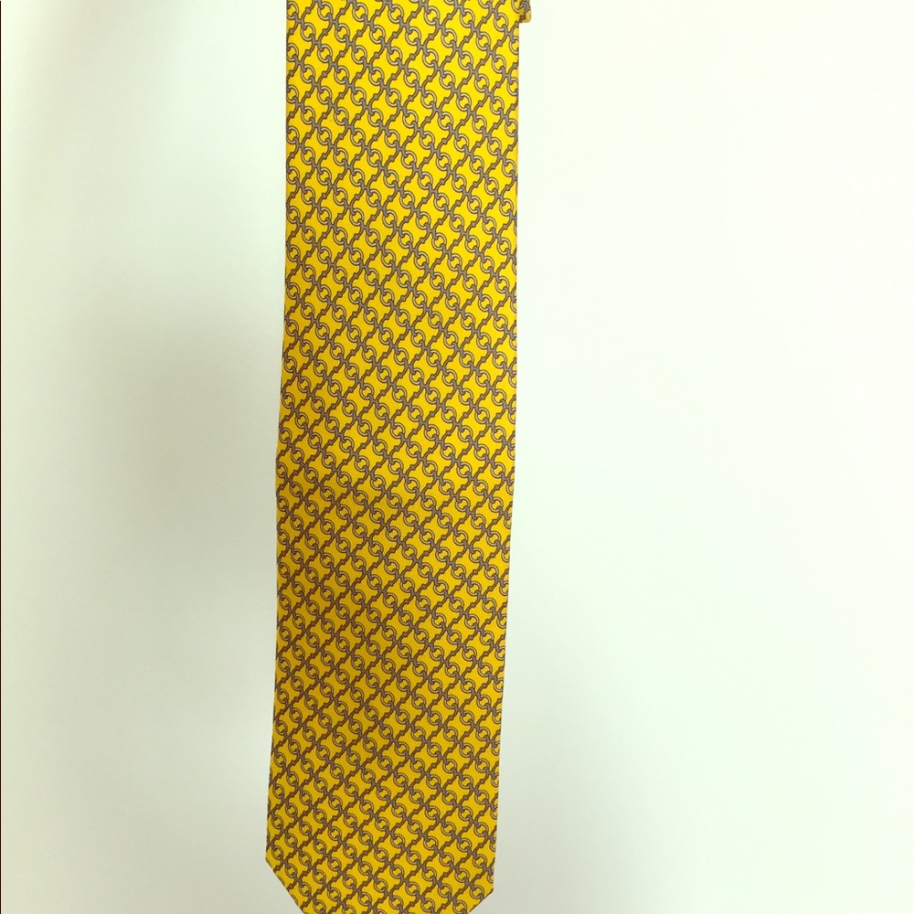 Hermes brand new yellow print tie