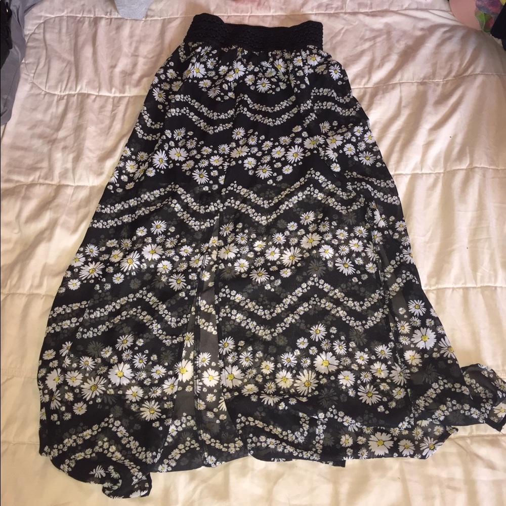 Daisy maxi skirt
