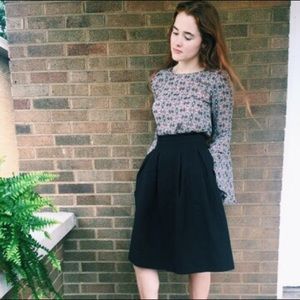 Highwaisted skirt with pockets!