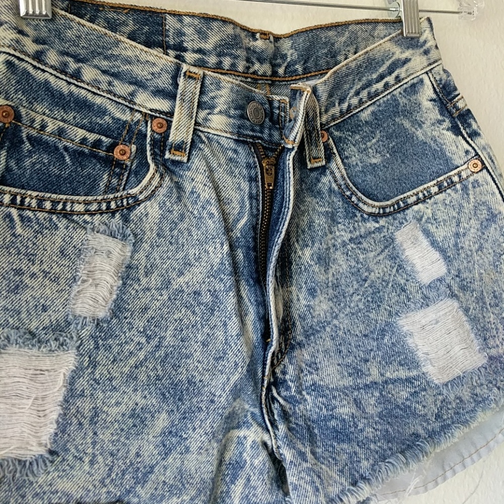 SOLD* on ♏ercari. Levis Hi Rise Waisted Shorts - Picture 2 of 6