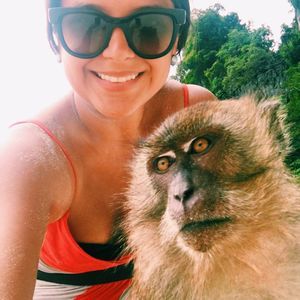 Meet your Posher, Shaska