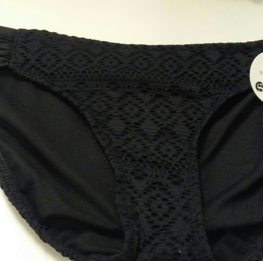 Black bathing suit bottom. Size XL