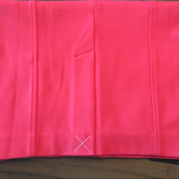 ❤️Smart Talbot Skirt in Beautiful Coral! Well Made - Picture 5 of 5