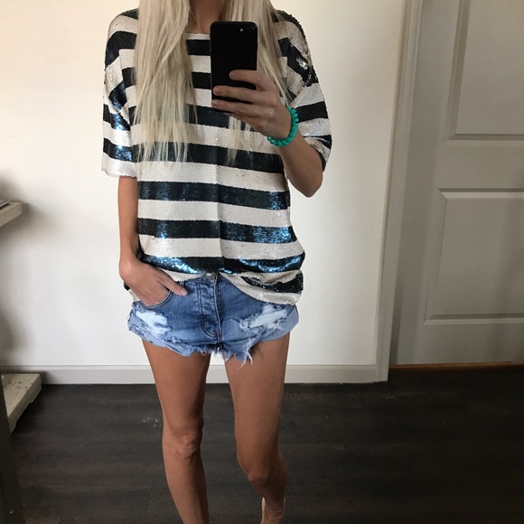 Urban Outfitters Tops - Moving day! Silence + Noise sequin striped top