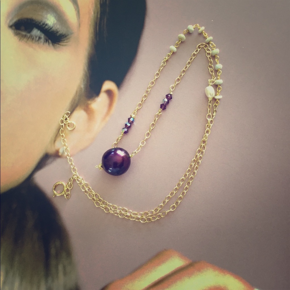 Cultured pearl necklace Swarovski crystals &quartz