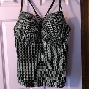 6th & Lane swim tank sz 44DDD plunge Bra nwt