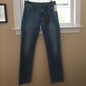 DL Women's Size 31 Straight Leg Jeans