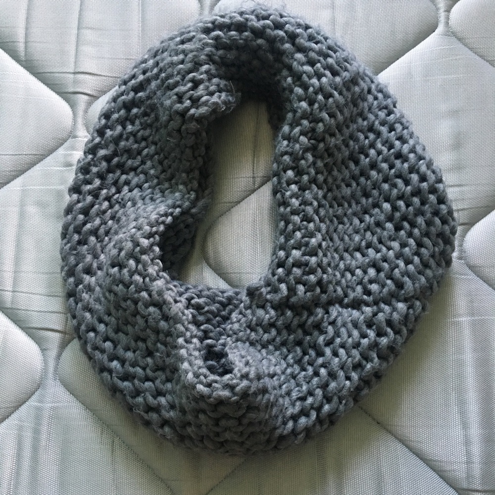 Chunky Knit Infinity Scarf