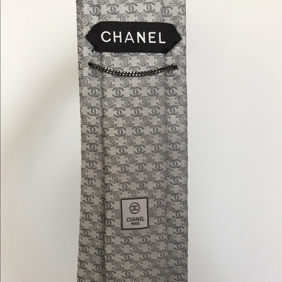 Chanel tie - Picture 4 of 5
