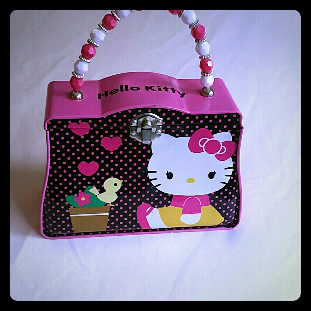 Hello kitty metal tin