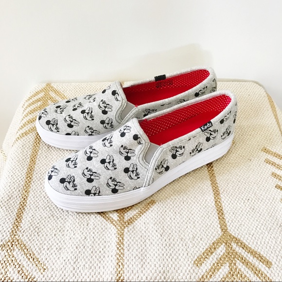 Minnie Mouse Triple Decker Slip On - Picture 2 of 6