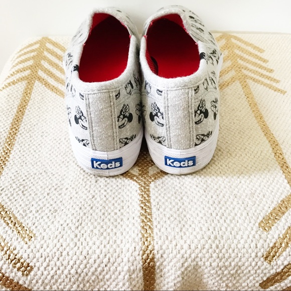 Minnie Mouse Triple Decker Slip On - Picture 5 of 6