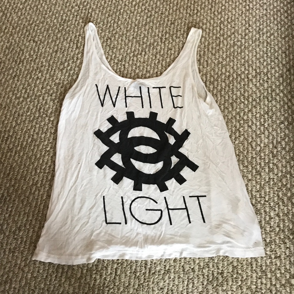 GRAPHIC TANK