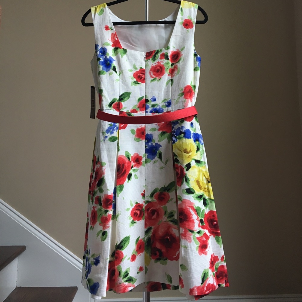 ✨ Floral Tahari Dress - Picture 8 of 8