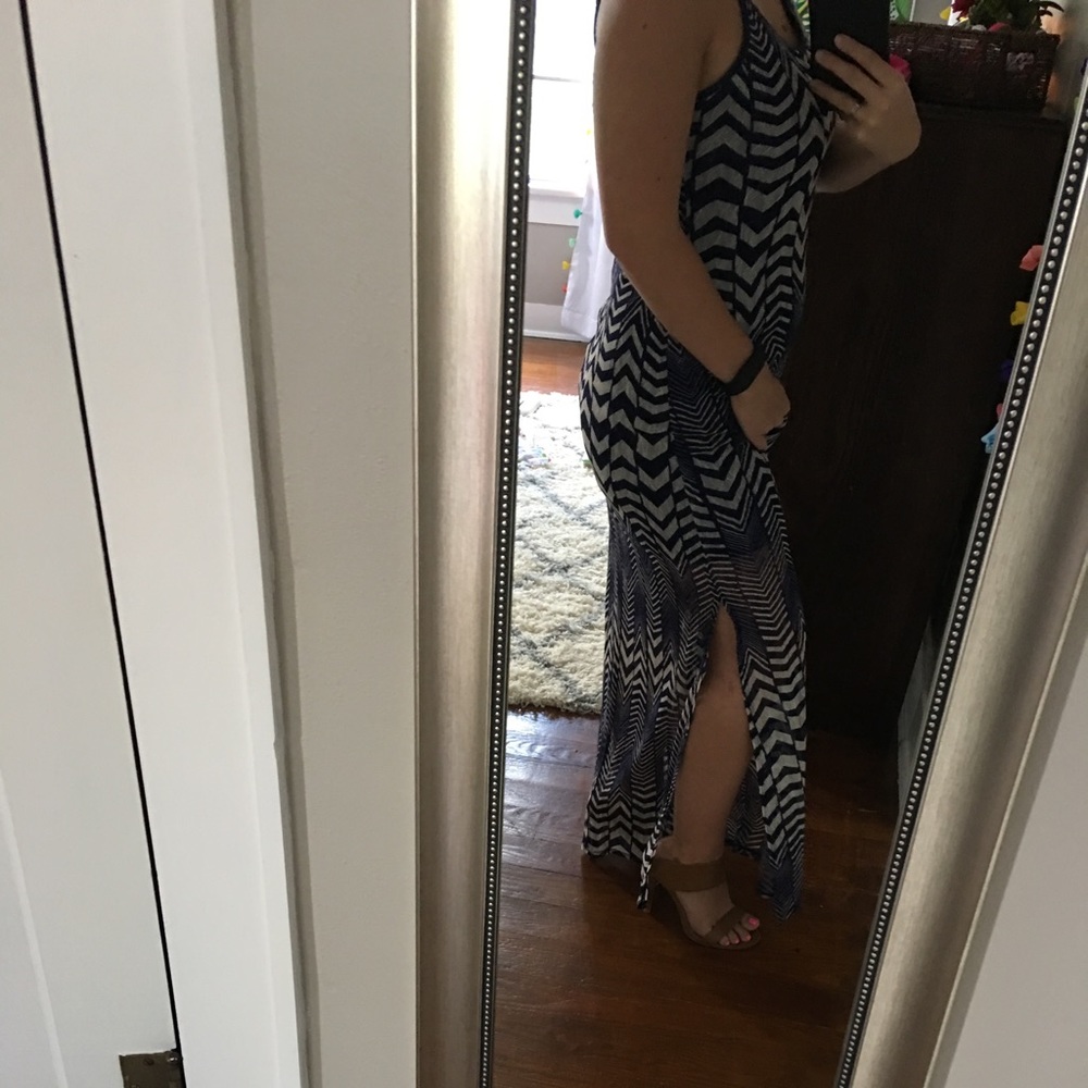 🎉2/$20🎉 ✨Lace maxi - Picture 2 of 8