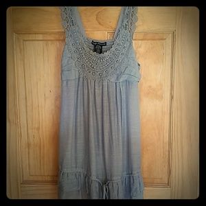 Top grey with pearls