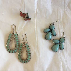 Set of earrings