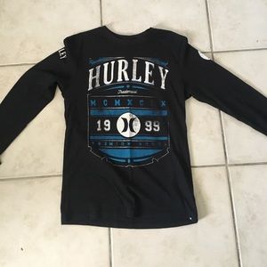 50% cotton/50% polyester. Great condition.