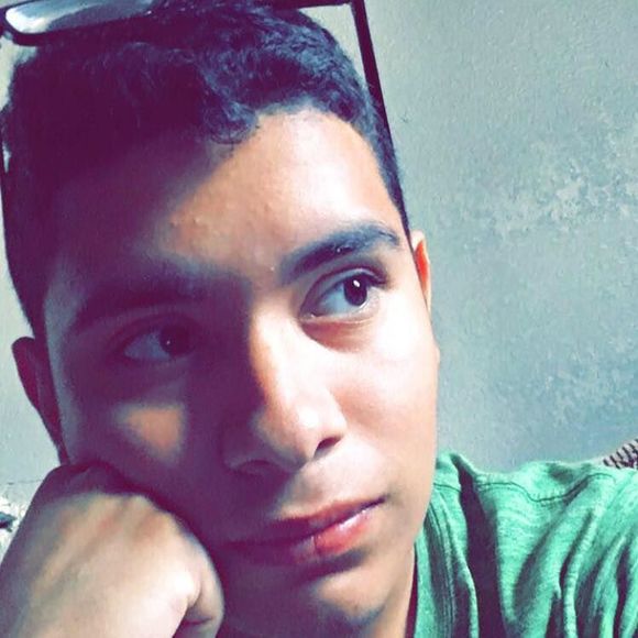 Meet your Posher, Andres - Picture 1 of 1