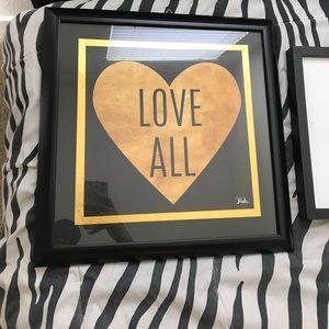 2 decorative pictures.