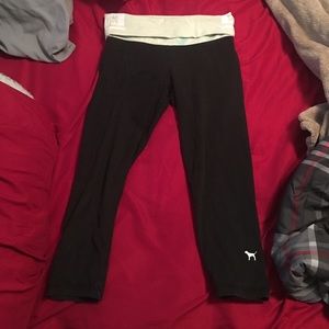 VS Pink yoga capri leggings
