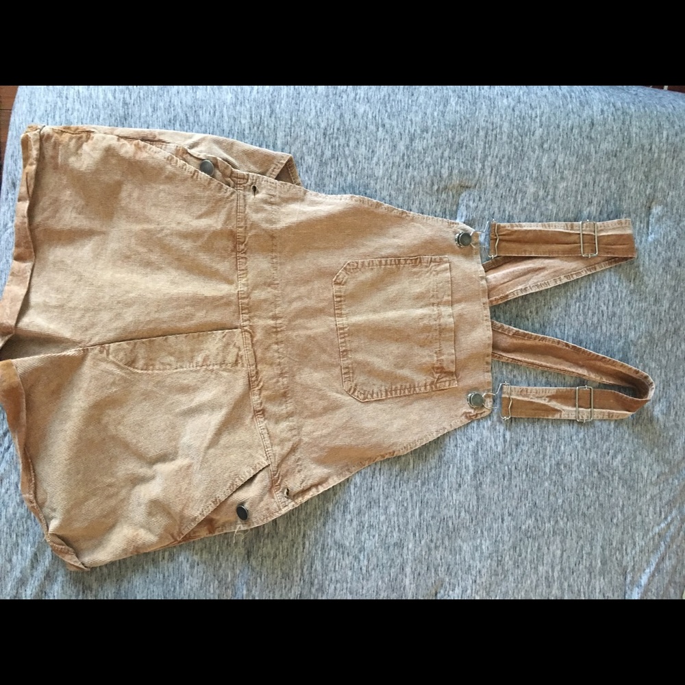 Corduroy Don't Ask Why short overalls