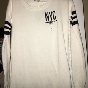 A sweater shirt from Arizona