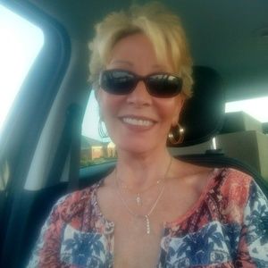 Meet your Posher, Jeannie