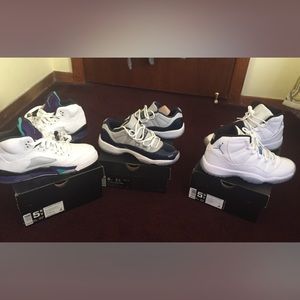 Sneakers