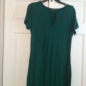 Green midi body con dress