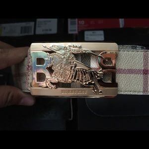 Burberry belt