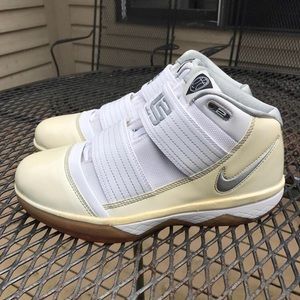 Nike LeBron Zoom Soldier 3 White