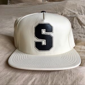 Stussy PU leather hat white