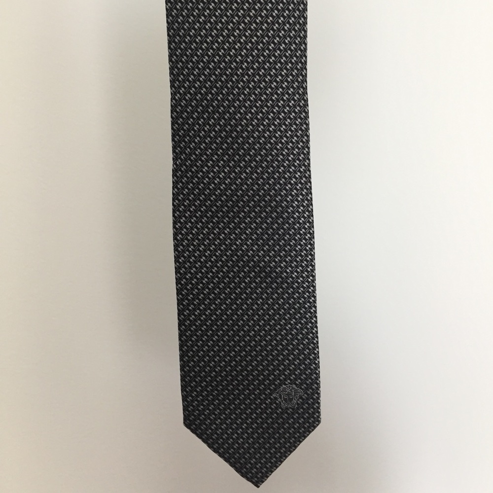 Versace tie - Picture 3 of 6