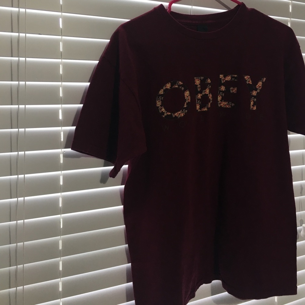 OBEY MENS GRAPHIC TEE!