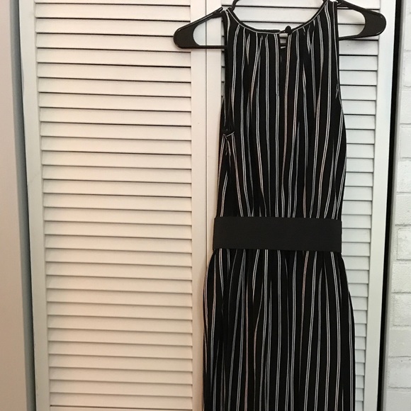 Formal dress - Picture 3 of 3